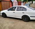 Белый Шкода Октавия, объемом двигателя 1.6 л и пробегом 254 тыс. км за 3200 $, фото 1 на Automoto.ua