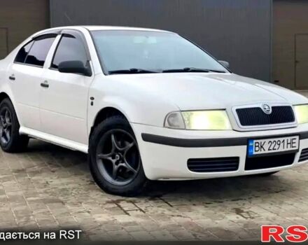 Белый Шкода Октавия, объемом двигателя 1.6 л и пробегом 311 тыс. км за 4300 $, фото 2 на Automoto.ua