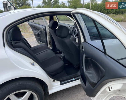 Білий Шкода Октавія, об'ємом двигуна 1.8 л та пробігом 420 тис. км за 4500 $, фото 11 на Automoto.ua