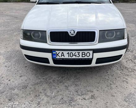 Білий Шкода Октавія, об'ємом двигуна 1.8 л та пробігом 420 тис. км за 4500 $, фото 17 на Automoto.ua