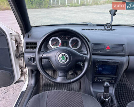 Білий Шкода Октавія, об'ємом двигуна 1.8 л та пробігом 420 тис. км за 4500 $, фото 16 на Automoto.ua