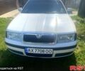 Белый Шкода Октавия, объемом двигателя 1.6 л и пробегом 411 тыс. км за 5400 $, фото 1 на Automoto.ua