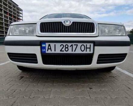 Белый Шкода Октавия, объемом двигателя 1.6 л и пробегом 232 тыс. км за 4200 $, фото 11 на Automoto.ua