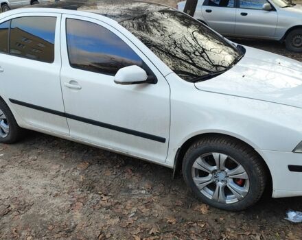 Білий Шкода Октавія, об'ємом двигуна 1.6 л та пробігом 370 тис. км за 4500 $, фото 4 на Automoto.ua