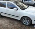 Білий Шкода Октавія, об'ємом двигуна 1.6 л та пробігом 370 тис. км за 4500 $, фото 4 на Automoto.ua