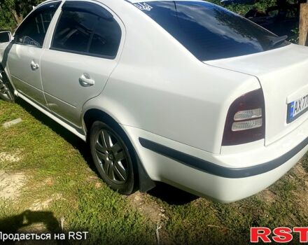 Белый Шкода Октавия, объемом двигателя 1.6 л и пробегом 411 тыс. км за 5400 $, фото 1 на Automoto.ua