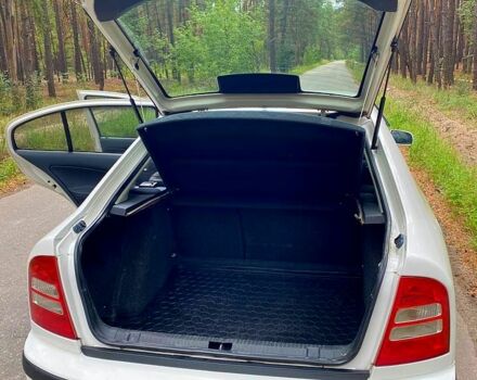 Білий Шкода Октавія, об'ємом двигуна 1.8 л та пробігом 172 тис. км за 5500 $, фото 6 на Automoto.ua