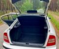 Білий Шкода Октавія, об'ємом двигуна 1.8 л та пробігом 172 тис. км за 5500 $, фото 6 на Automoto.ua