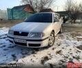 Білий Шкода Октавія, об'ємом двигуна 1.6 л та пробігом 400 тис. км за 4450 $, фото 7 на Automoto.ua