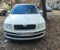Білий Шкода Октавія, об'ємом двигуна 1.6 л та пробігом 370 тис. км за 4500 $, фото 6 на Automoto.ua
