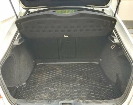 Белый Шкода Октавия, объемом двигателя 1.6 л и пробегом 155 тыс. км за 5800 $, фото 7 на Automoto.ua