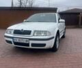 Білий Шкода Октавія, об'ємом двигуна 1.6 л та пробігом 300 тис. км за 5450 $, фото 2 на Automoto.ua