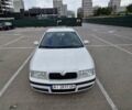 Белый Шкода Октавия, объемом двигателя 1.6 л и пробегом 232 тыс. км за 4200 $, фото 1 на Automoto.ua