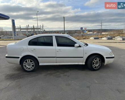 Білий Шкода Октавія, об'ємом двигуна 1.8 л та пробігом 285 тис. км за 4000 $, фото 3 на Automoto.ua