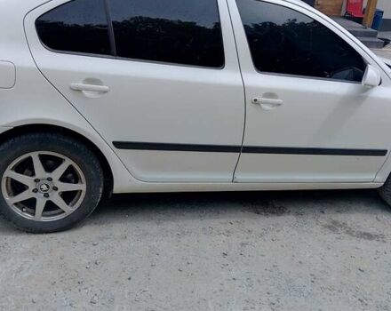 Белый Шкода Октавия, объемом двигателя 1.6 л и пробегом 155 тыс. км за 5800 $, фото 9 на Automoto.ua