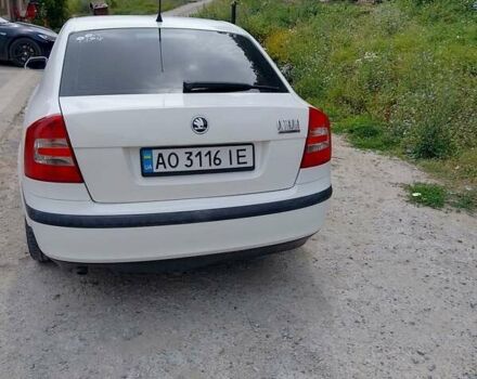 Белый Шкода Октавия, объемом двигателя 1.6 л и пробегом 155 тыс. км за 5800 $, фото 5 на Automoto.ua