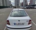 Белый Шкода Октавия, объемом двигателя 1.6 л и пробегом 232 тыс. км за 4200 $, фото 3 на Automoto.ua