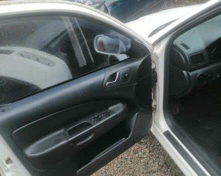 Білий Шкода Октавія, об'ємом двигуна 1.8 л та пробігом 250 тис. км за 4300 $, фото 6 на Automoto.ua