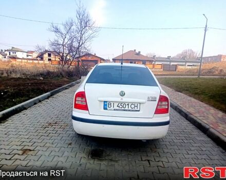 Белый Шкода Октавия, объемом двигателя 1.6 л и пробегом 210 тыс. км за 3900 $, фото 4 на Automoto.ua