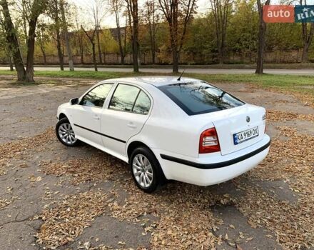 Шкода Октавия 2006 в Кривом Роге на Automoto.ua Белый Шкода Октавия, объемом двигателя 1.6 л и пробегом 187 тыс. км за 4800 $, фото 10 на Automoto.ua