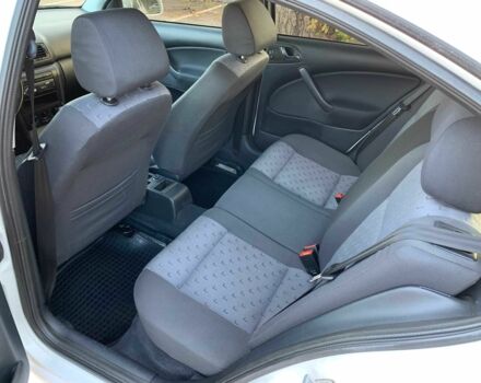 Шкода Октавия 2006 в Кривом Роге на Automoto.ua Белый Шкода Октавия, объемом двигателя 1.6 л и пробегом 187 тыс. км за 4800 $, фото 21 на Automoto.ua