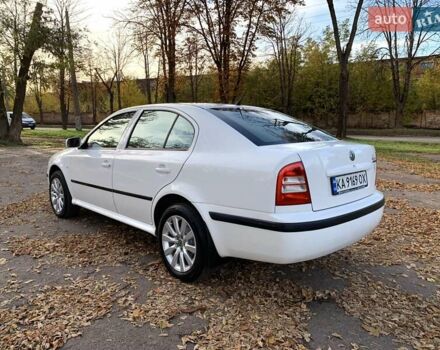 Шкода Октавия 2006 в Кривом Роге на Automoto.ua Белый Шкода Октавия, объемом двигателя 1.6 л и пробегом 187 тыс. км за 4800 $, фото 4 на Automoto.ua