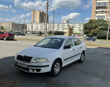 Белый Шкода Октавия, объемом двигателя 1.9 л и пробегом 477 тыс. км за 2750 $, фото 1 на Automoto.ua