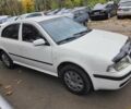 Белый Шкода Октавия, объемом двигателя 1.6 л и пробегом 239 тыс. км за 5100 $, фото 1 на Automoto.ua