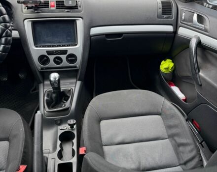 Шкода Октавія 2006 у Кривому Розі на Automoto.ua Білий Шкода Октавія, об'ємом двигуна 1.6 л та пробігом 301 тис. км за 5750 $, фото 9 на Automoto.ua