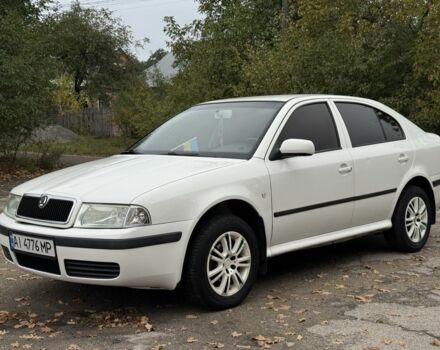 Белый Шкода Октавия, объемом двигателя 1.6 л и пробегом 1 тыс. км за 4350 $, фото 3 на Automoto.ua