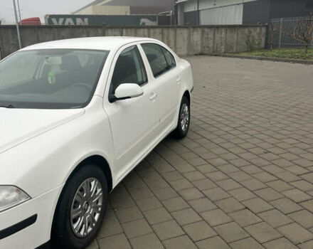 Белый Шкода Октавия, объемом двигателя 1.6 л и пробегом 295 тыс. км за 5850 $, фото 5 на Automoto.ua