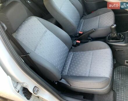 Шкода Октавия 2006 в Кривом Роге на Automoto.ua Белый Шкода Октавия, объемом двигателя 1.6 л и пробегом 187 тыс. км за 4800 $, фото 24 на Automoto.ua