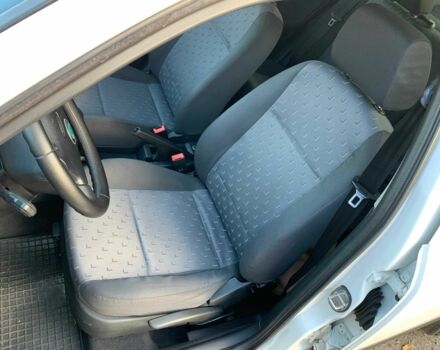 Шкода Октавия 2006 в Кривом Роге на Automoto.ua Белый Шкода Октавия, объемом двигателя 1.6 л и пробегом 187 тыс. км за 4800 $, фото 14 на Automoto.ua