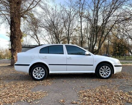 Шкода Октавия 2006 в Кривом Роге на Automoto.ua Белый Шкода Октавия, объемом двигателя 1.6 л и пробегом 187 тыс. км за 4800 $, фото 6 на Automoto.ua