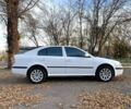 Шкода Октавия 2006 в Кривом Роге на Automoto.ua Белый Шкода Октавия, объемом двигателя 1.6 л и пробегом 187 тыс. км за 4800 $, фото 6 на Automoto.ua