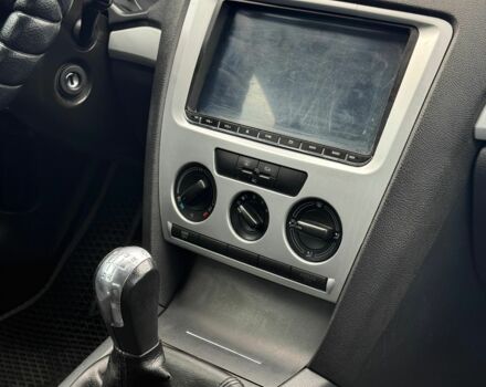 Шкода Октавія 2006 у Кривому Розі на Automoto.ua Білий Шкода Октавія, об'ємом двигуна 1.6 л та пробігом 301 тис. км за 5750 $, фото 12 на Automoto.ua