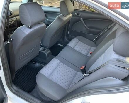 Шкода Октавия 2006 в Кривом Роге на Automoto.ua Белый Шкода Октавия, объемом двигателя 1.6 л и пробегом 187 тыс. км за 4800 $, фото 29 на Automoto.ua