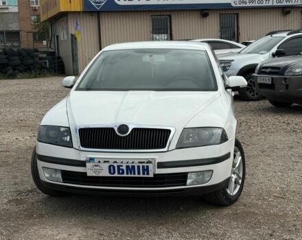 Шкода Октавія 2006 у Кривому Розі на Automoto.ua Білий Шкода Октавія, об'ємом двигуна 1.6 л та пробігом 301 тис. км за 5750 $, фото 3 на Automoto.ua