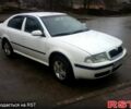 Белый Шкода Октавия, объемом двигателя 1.6 л и пробегом 245 тыс. км за 5300 $, фото 1 на Automoto.ua