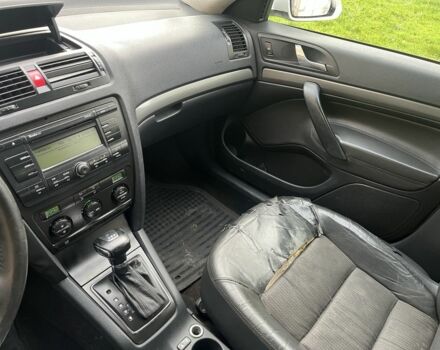 Білий Шкода Октавія, об'ємом двигуна 2 л та пробігом 285 тис. км за 2000 $, фото 11 на Automoto.ua