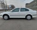 Белый Шкода Октавия, объемом двигателя 1.6 л и пробегом 273 тыс. км за 4500 $, фото 3 на Automoto.ua