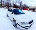 Белый Шкода Октавия, объемом двигателя 1.6 л и пробегом 206 тыс. км за 5400 $, фото 3 на Automoto.ua