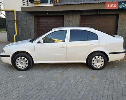Білий Шкода Октавія, об'ємом двигуна 1.6 л та пробігом 230 тис. км за 4999 $, фото 4 на Automoto.ua