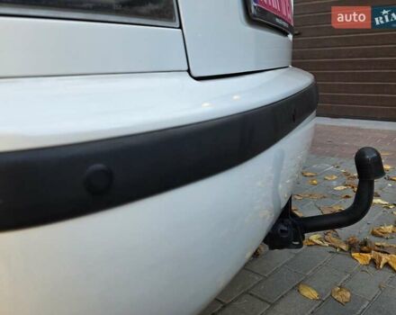 Білий Шкода Октавія, об'ємом двигуна 1.6 л та пробігом 230 тис. км за 4999 $, фото 8 на Automoto.ua