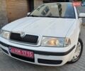 Білий Шкода Октавія, об'ємом двигуна 1.6 л та пробігом 230 тис. км за 4999 $, фото 1 на Automoto.ua
