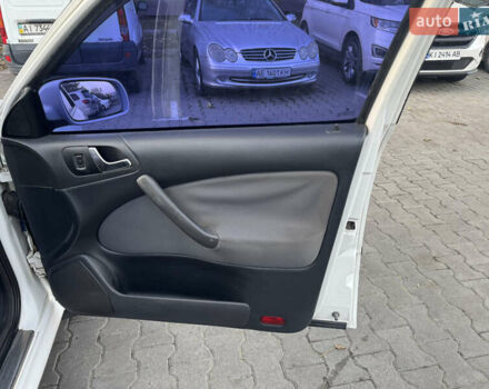 Белый Шкода Октавия, объемом двигателя 1.6 л и пробегом 213 тыс. км за 4500 $, фото 18 на Automoto.ua