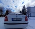Белый Шкода Октавия, объемом двигателя 1.6 л и пробегом 206 тыс. км за 5400 $, фото 1 на Automoto.ua