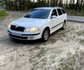 Белый Шкода Октавия, объемом двигателя 1.6 л и пробегом 248 тыс. км за 6000 $, фото 1 на Automoto.ua