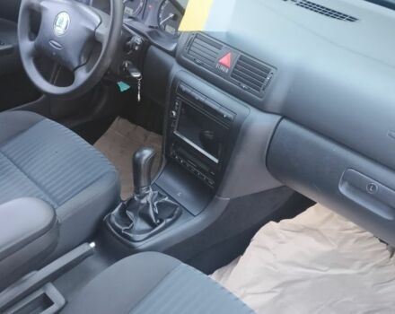 Белый Шкода Октавия, объемом двигателя 0 л и пробегом 300 тыс. км за 6000 $, фото 2 на Automoto.ua