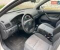 Белый Шкода Октавия, объемом двигателя 1.6 л и пробегом 261 тыс. км за 4700 $, фото 17 на Automoto.ua